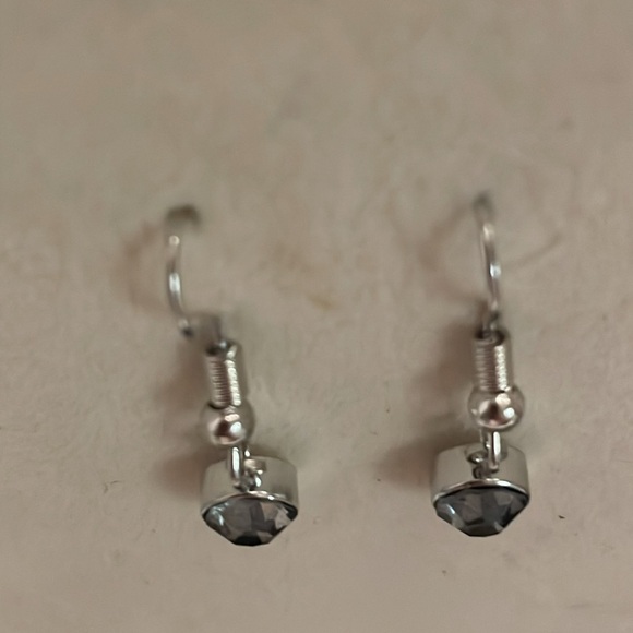 1” silver tone & bezel set clear Austrian crystal dangle drop earrings - Picture 7 of 13